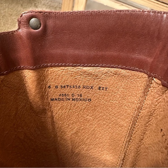 Frye Melissa Stud Back Zip Boots in brown size 6 - Picture 11 of 14